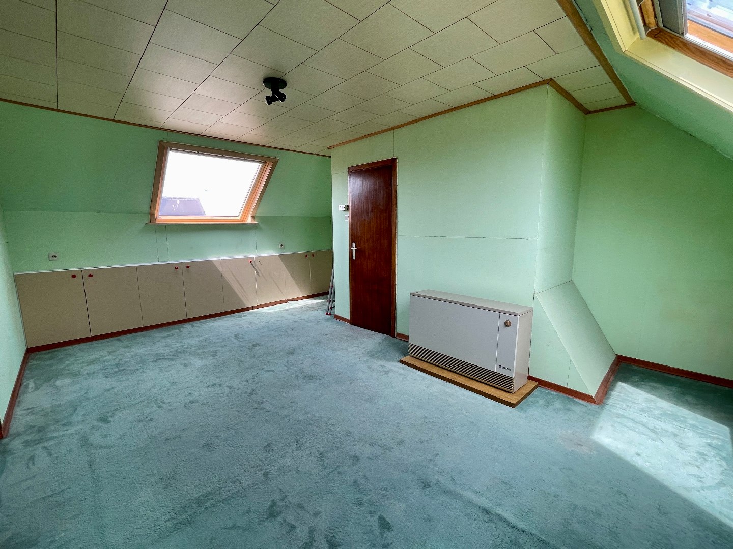 Slaapkamer 3 - Zolder met vaste trap