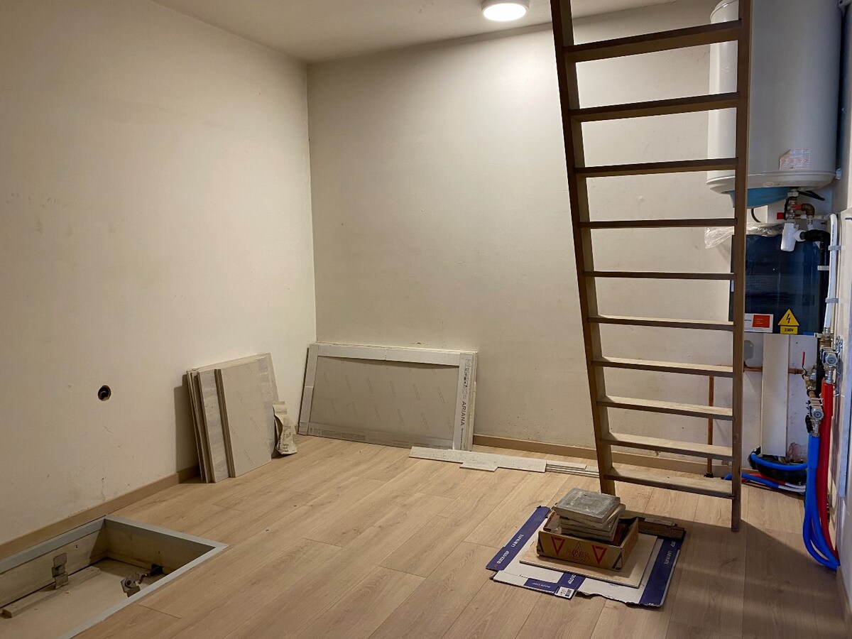 Ruime halfopen woning met garage, 3 slaapkamers en tuin 