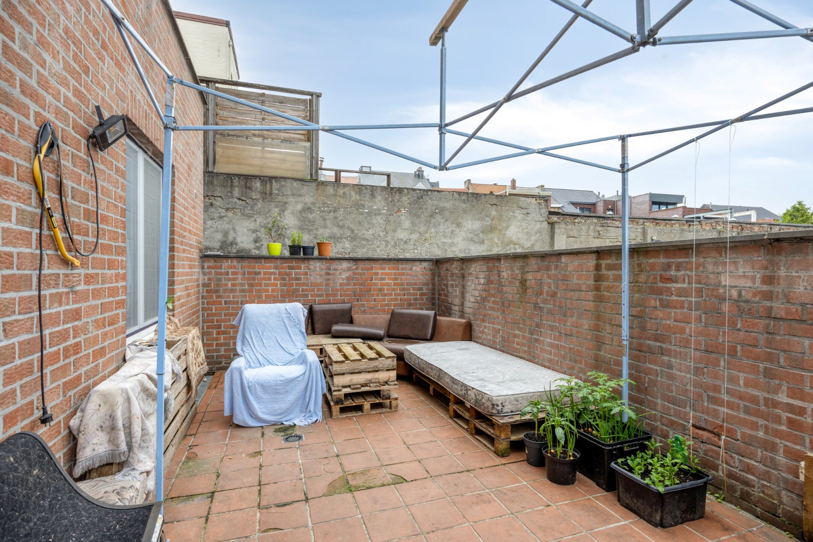 Gelijkvloers appartement met 2 slaapkamers ruim terras, garage en kelderberging in Tienen! - bewoonbare opp. 76m² -  EPC 251 kWh/m² 