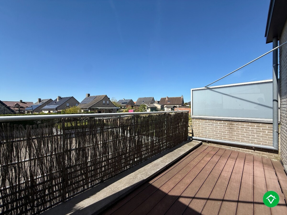 Duplexappartement met twee slaapkamers, zonneterras en parking te Moorslede 