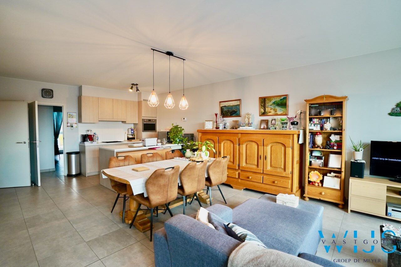 Instapklaar &amp; energiezuinig appartement te centrum Ertvelde ! 