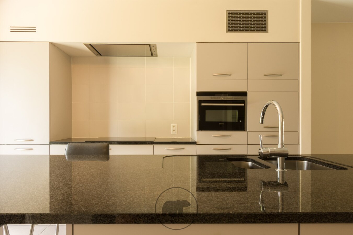 Ruim 3slk appartement met tuin en garagebox in centrum Lochristi 