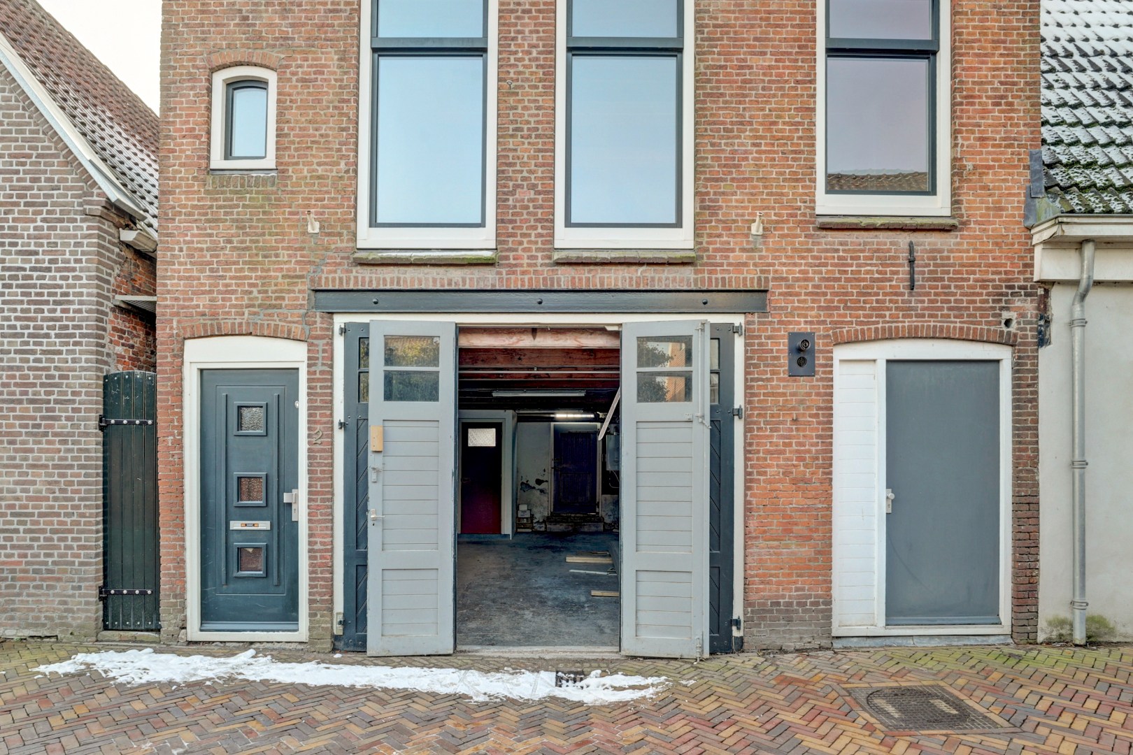 Drive-in woning te koop in Berltsum