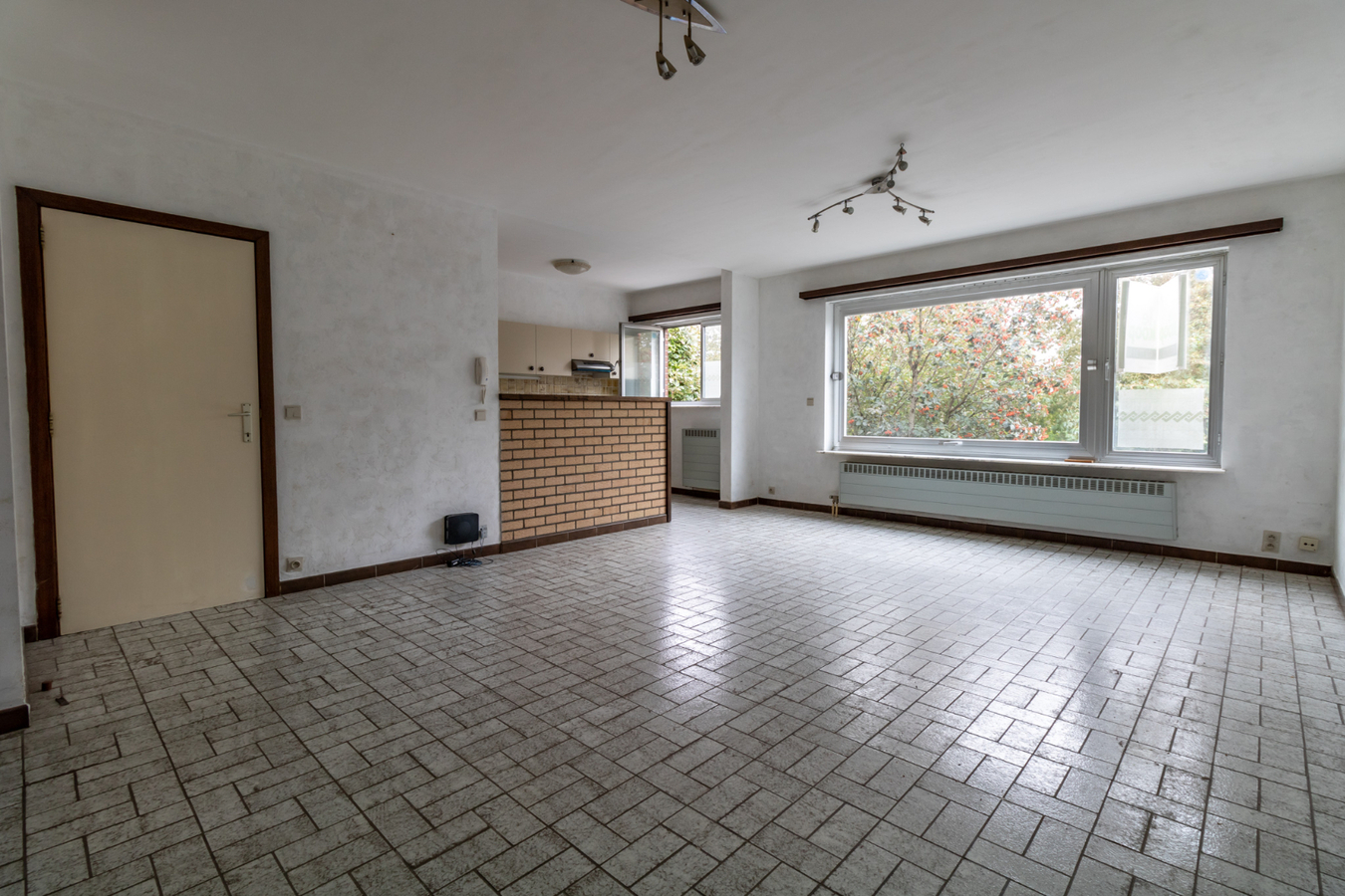 Appartement met 2 slaapkamers en garage te Bredene 