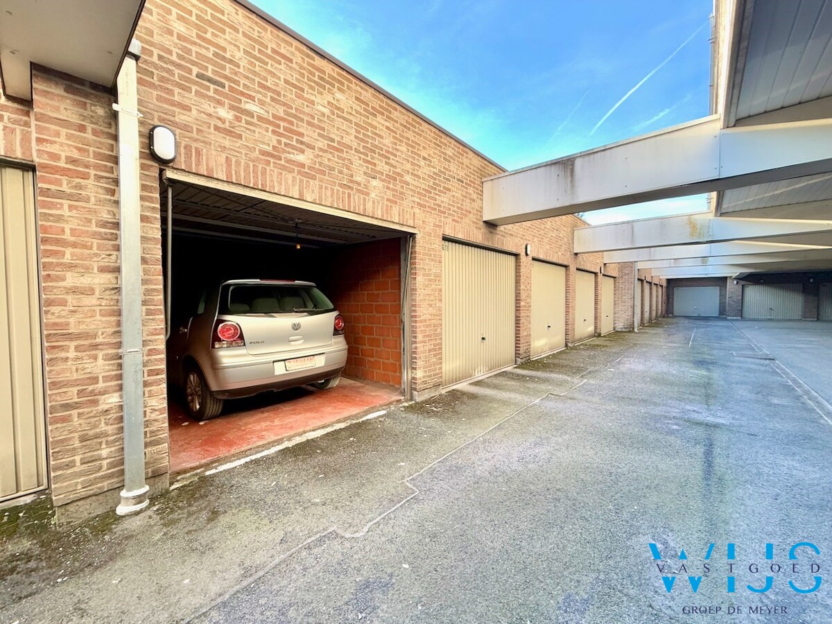 Gelijkvloers appartement met garage te Baarle/Drongen ! 