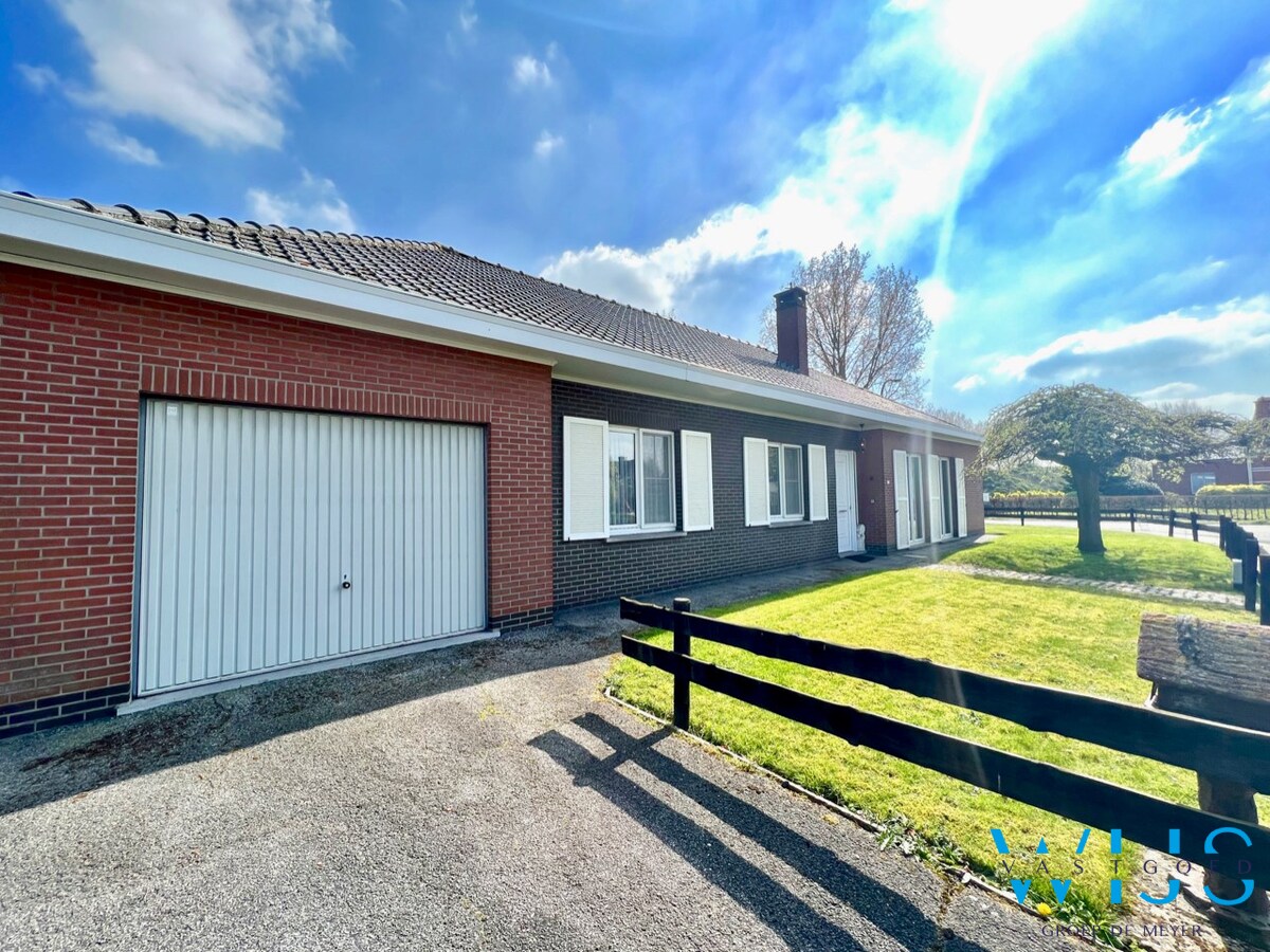 Ruime bungalow op 840 m² te KLUIZEN/EVERGEM ! 