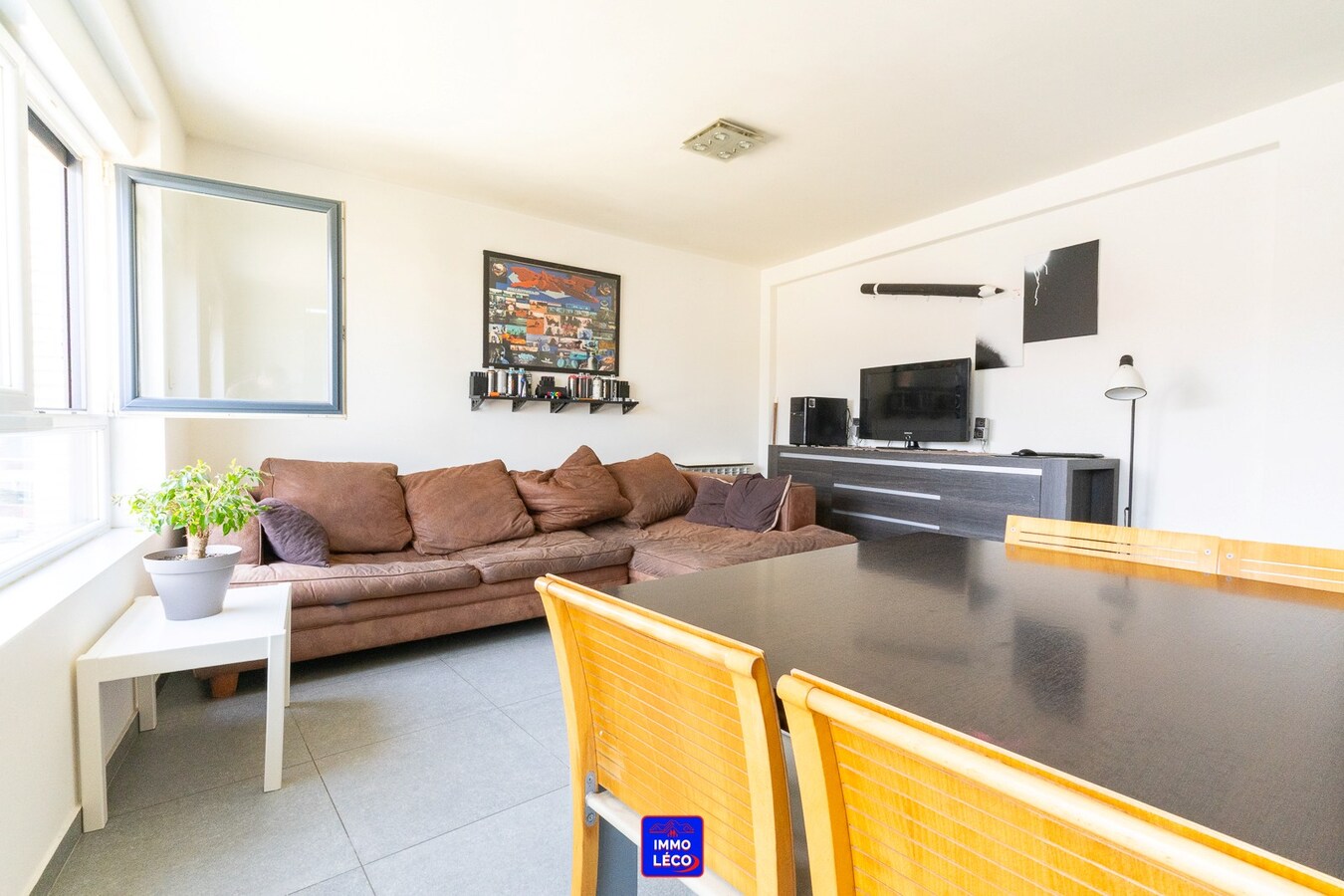 Immeuble de rapport rénové : Trois appartements une chambre, IDEAL INVEST ! 