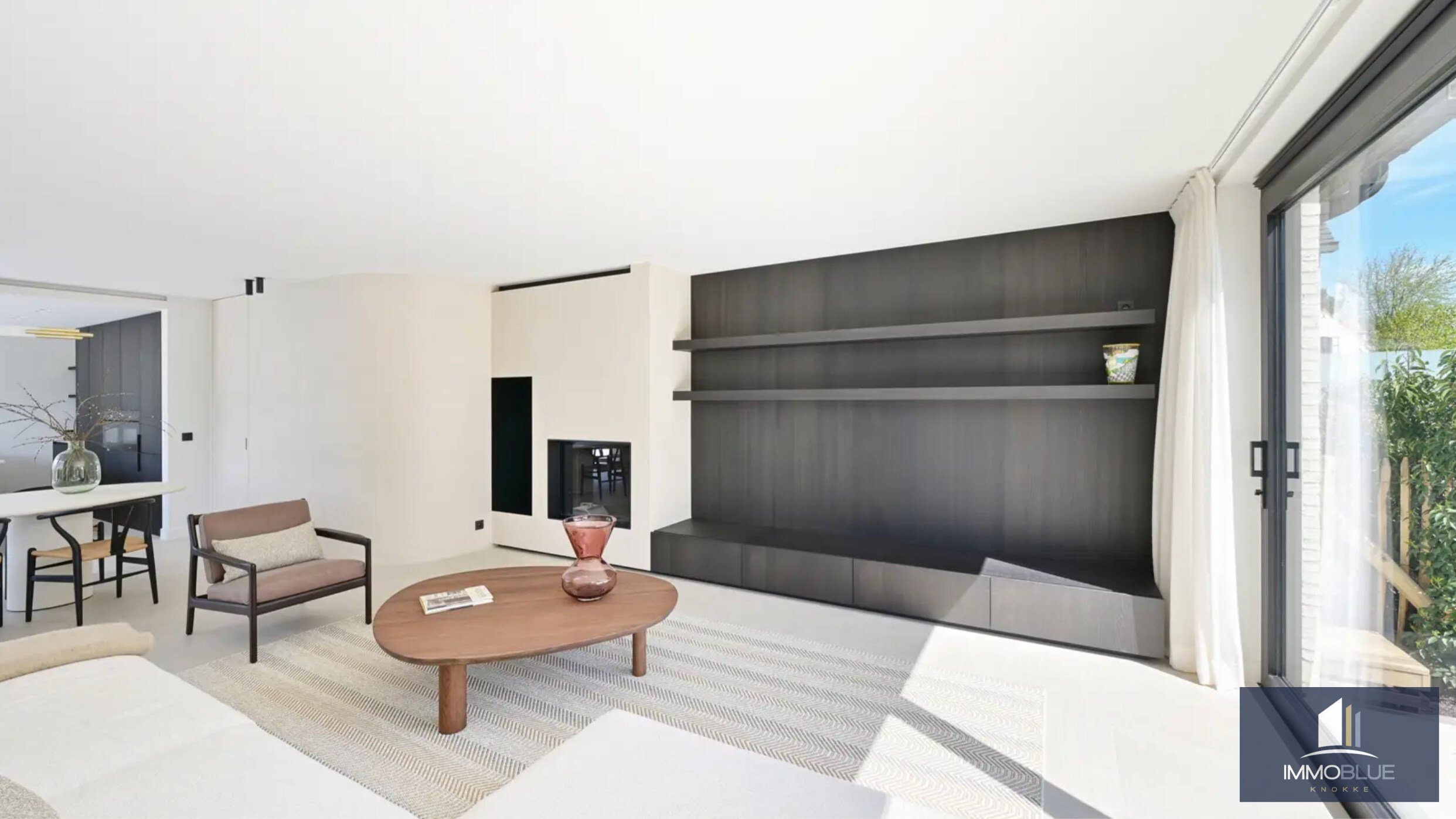 Nieuwbouw koppelvilla dichtbij het centrum van Knokke en op wandelafstand van het strand. 