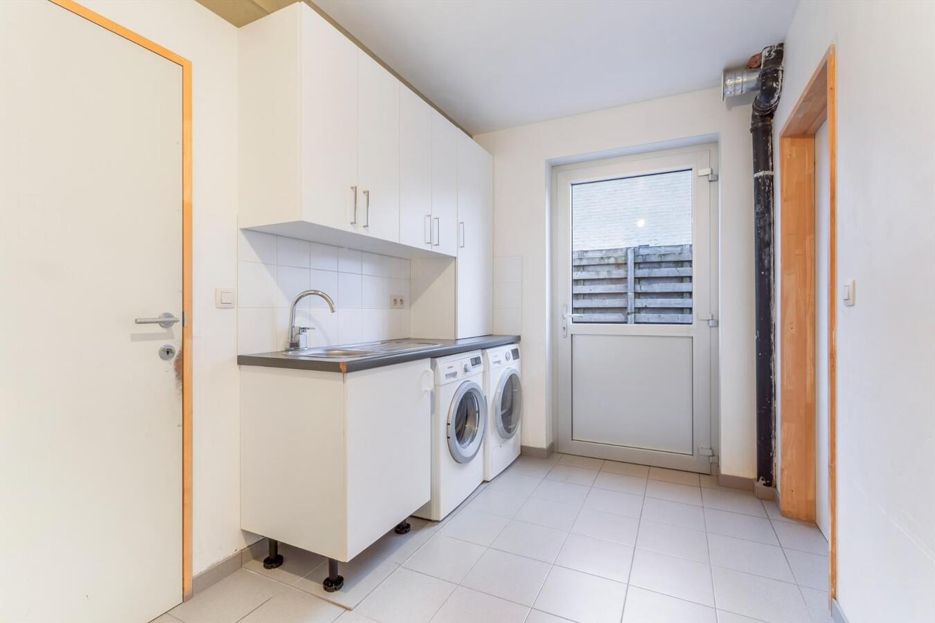 Instapklare woning met 3 slaapkamers en garage te Koekelare 