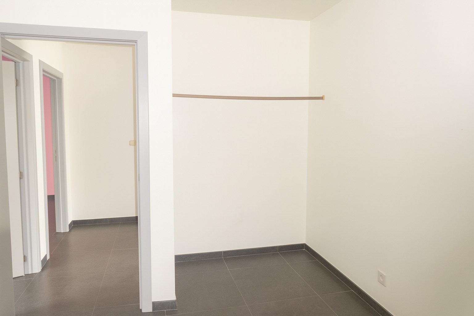 Instapklaar appartement met 2-3 slpk. in centrum Olen 