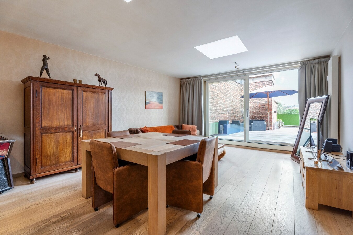 Uniek triplex met zonneterras van 75 m² in hartje Ieper 