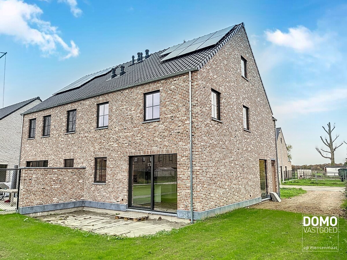 ENERGIEZUINIG NIEUWBOUWPROJECT OP WANDELAFSTAND VAN HET CENTRUM VAN STEVOORT 