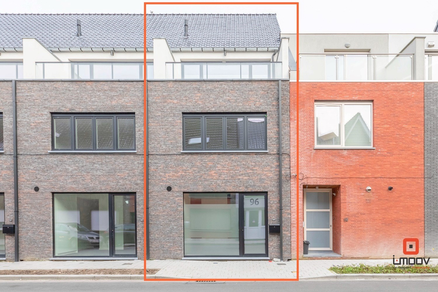 Ruime, zeer recente woning in rustige buurt 