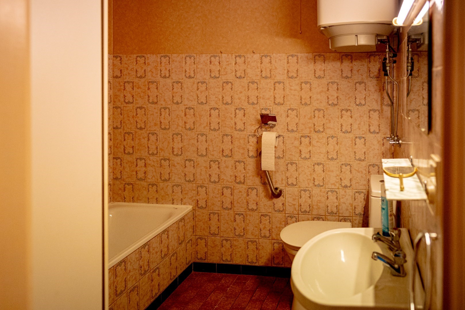 Op te frissen woning op 867 m²  rustig gelegen in Ertvelde 