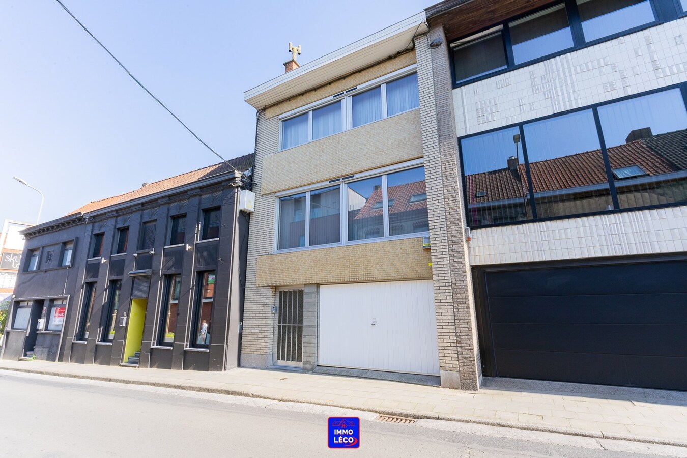 Maison "Bel-Etage" avec double garage, jardin, en plein centre-ville, COUP DE COEUR ! 