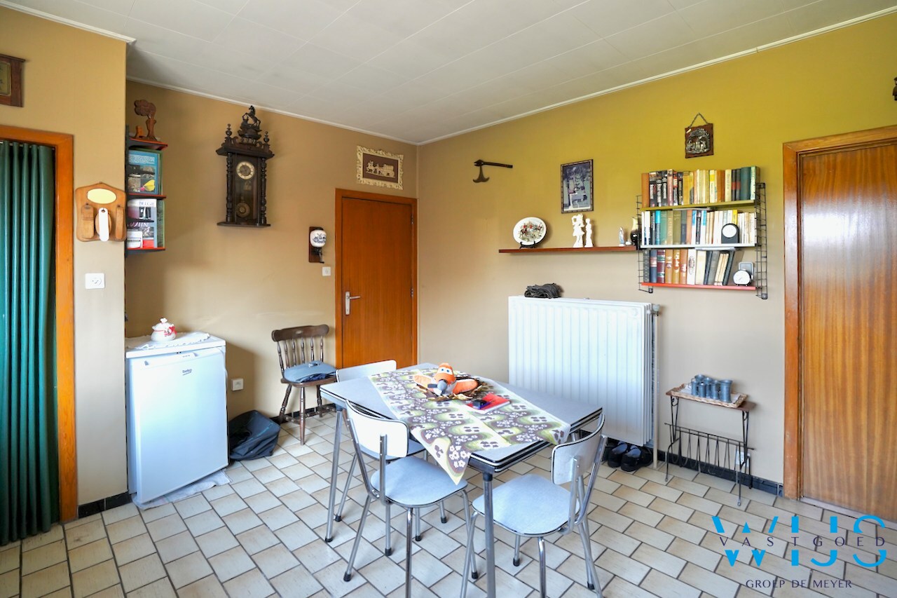 Open bebouwing op fenomenaal perceel van 2.108 m² te Oosteeklo ! 