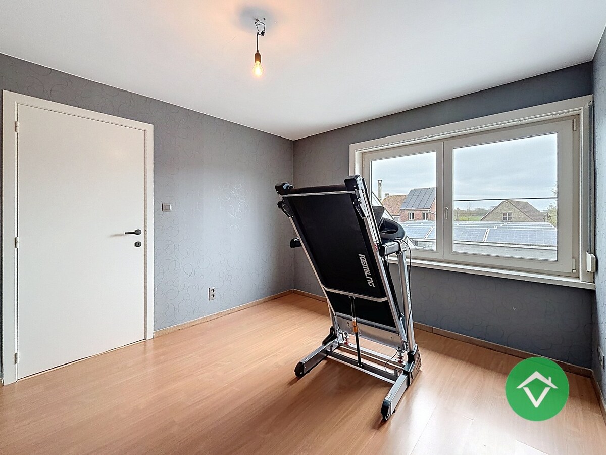 Instapklare woning met 3 slaapkamers en garage te Koekelare 