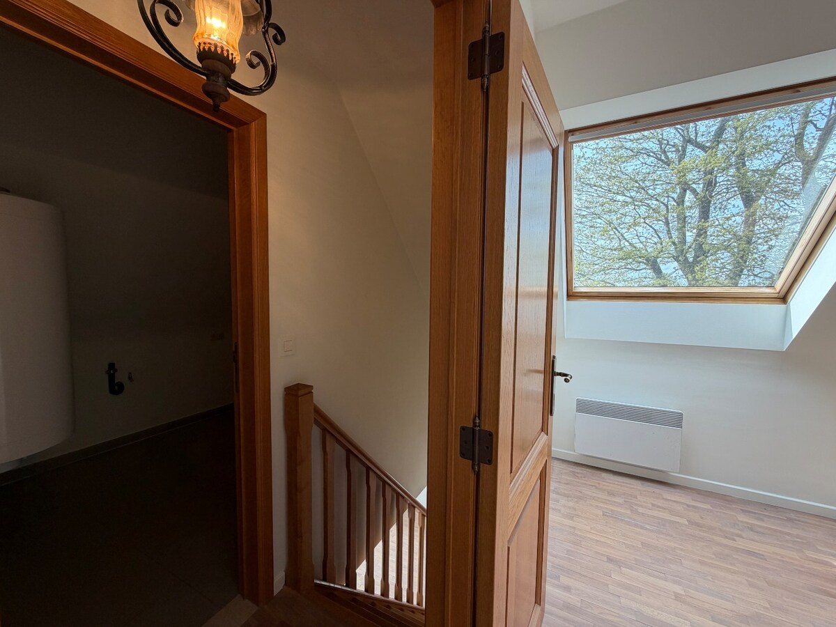 Ruim duplex-appartement met 2 terrassen in hartje Gavere 