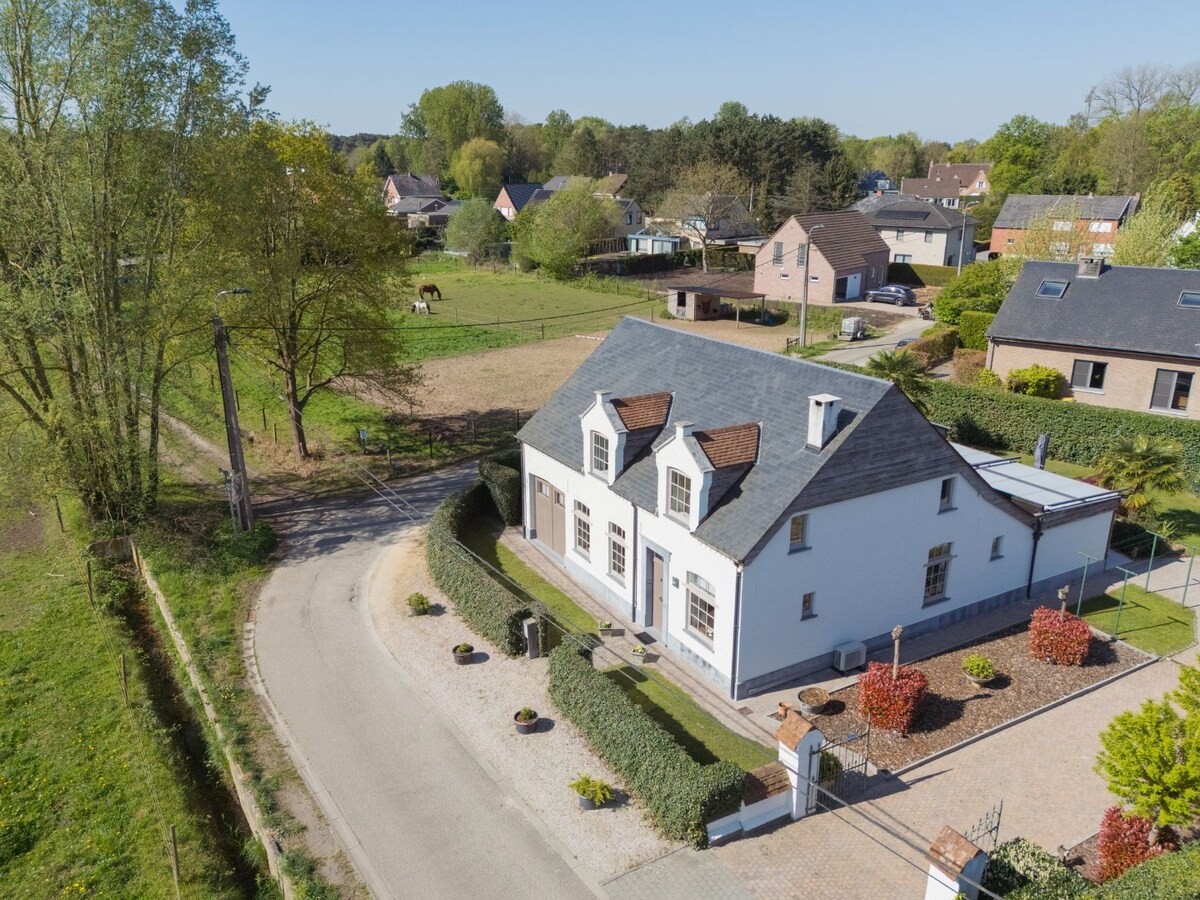Charmante villa met drie slaapkamers en bijzonder rustige ligging (EPC B) 