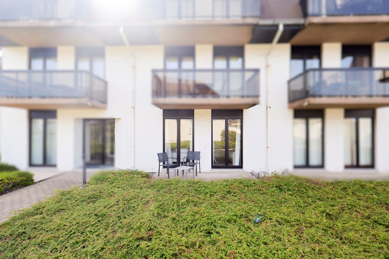 Instapklaar gelijkvloers appartement op wandelafstand van de Zeedijk en het strand! 