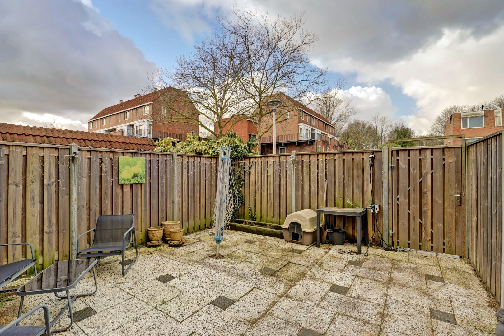 2-kamer hoekwoning met  ruime slaapkamer met airconditioning, tuin op het zonnige zuidwesten. 
