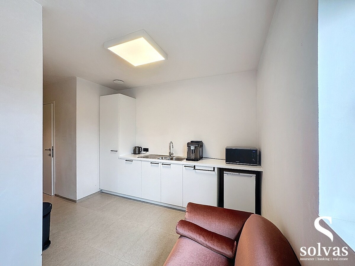 Kantoorruimte 31m² in Zomergem 