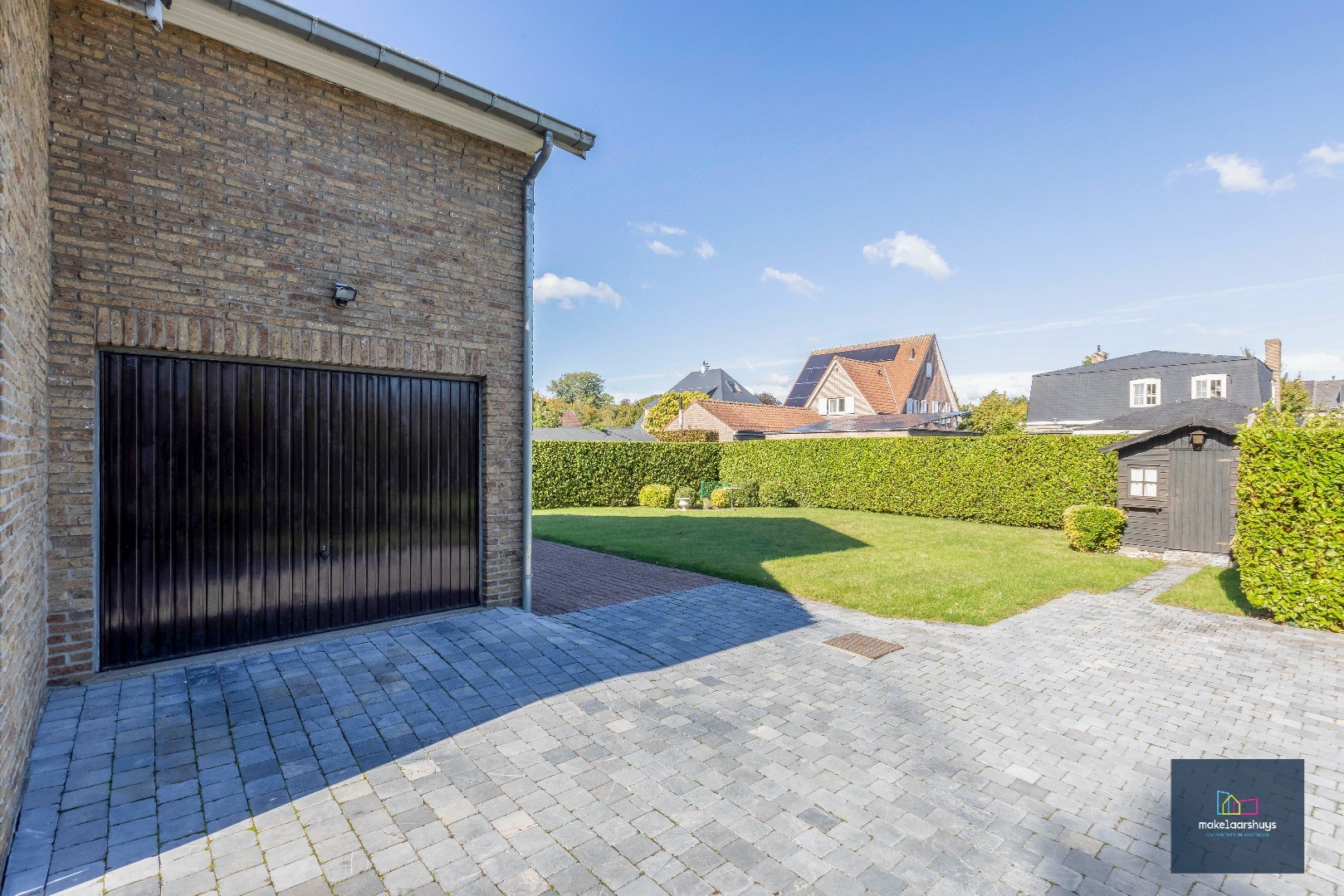VERKOCHT !!! Goed onderhouden bungalow nabij centrum Mariakerke 