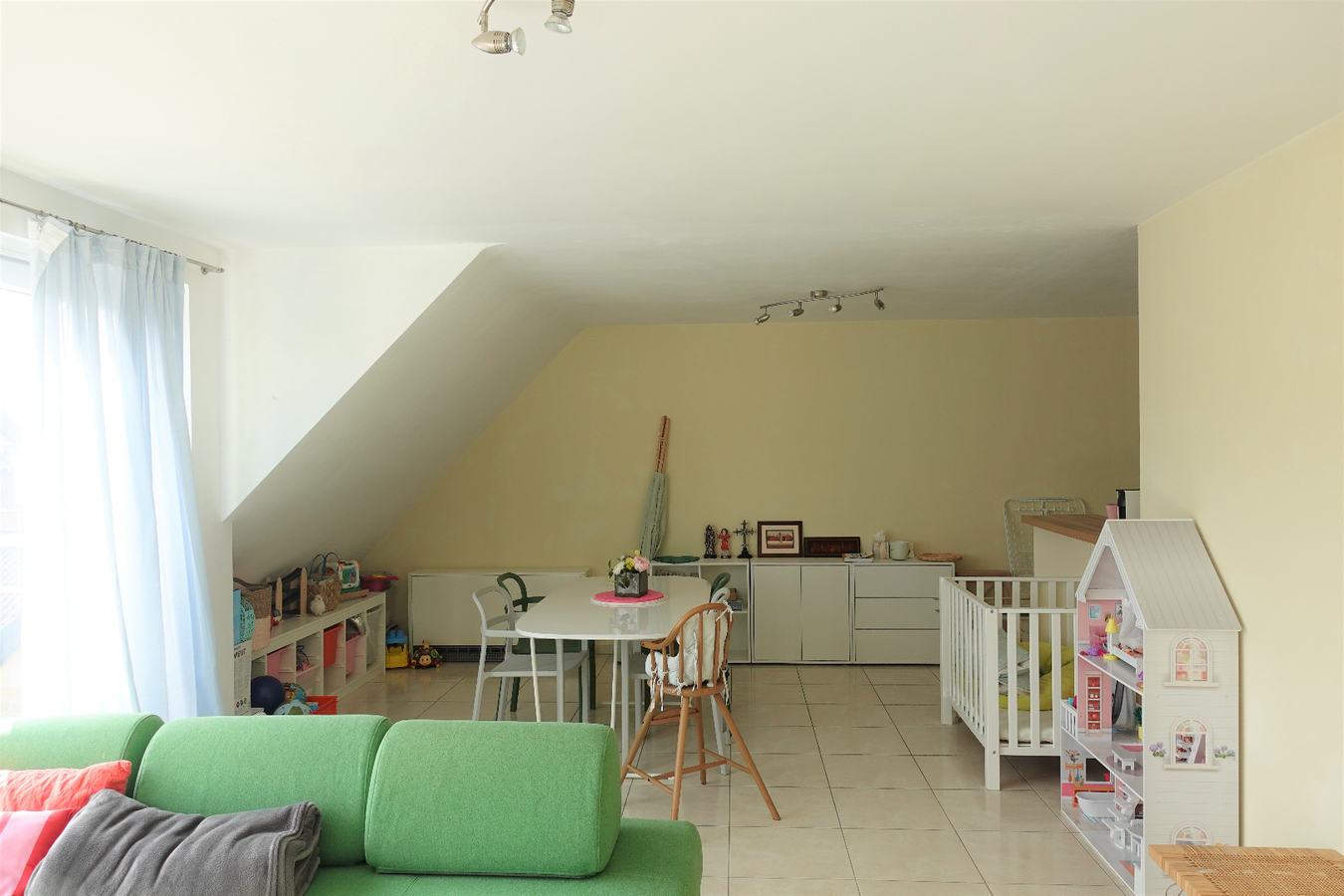 Appartement met carport 