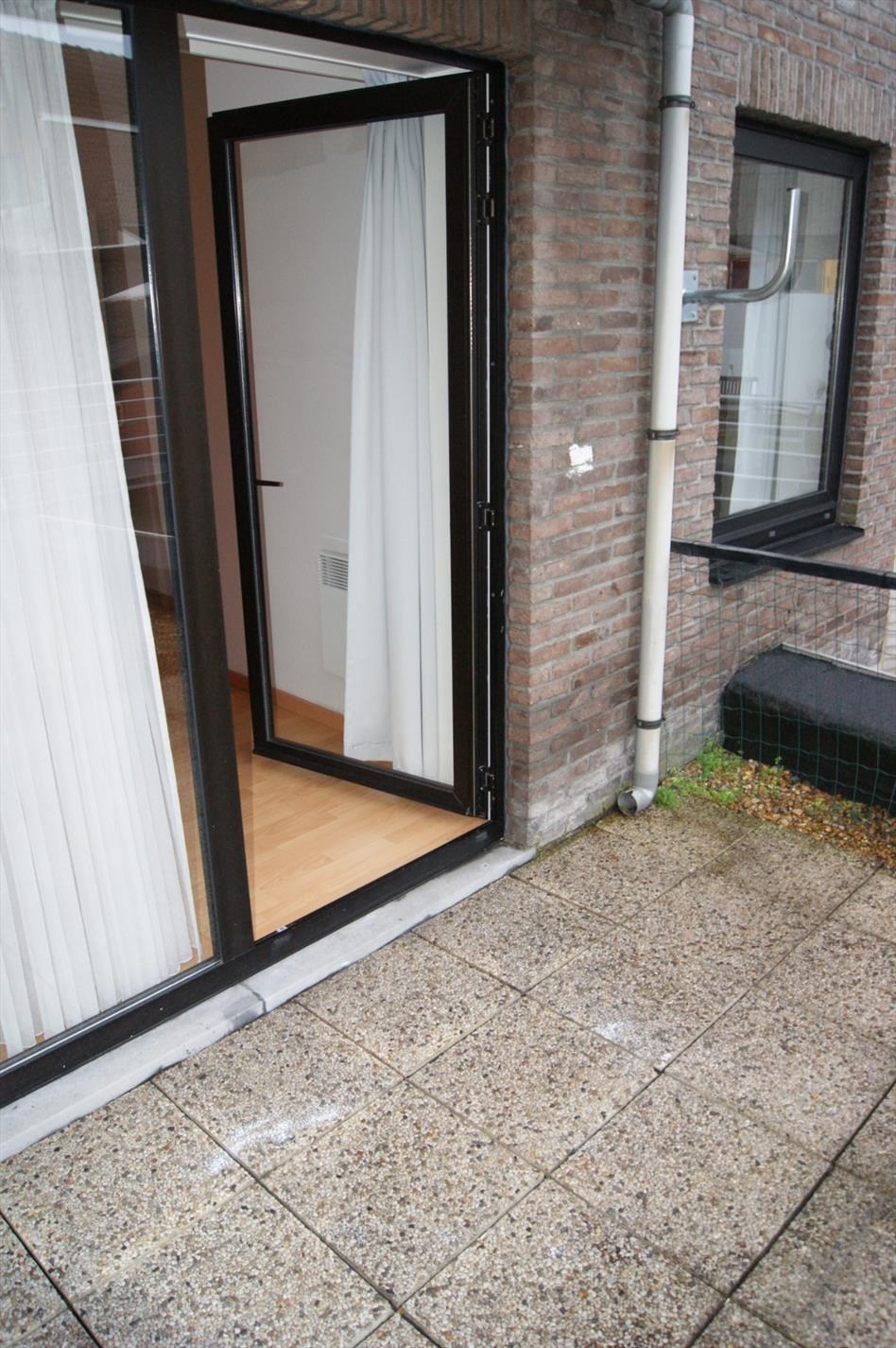 Ruim 2-slp appartement met zonnig terrasje, centrum Torhout 