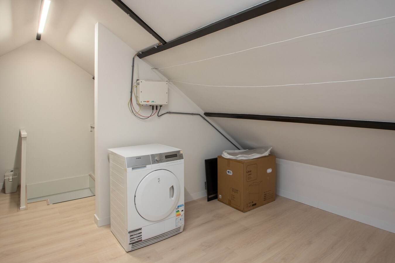 Instapklare tussenwoning waar comfort, ruimte en een fijne woonomgeving samenkomen. 