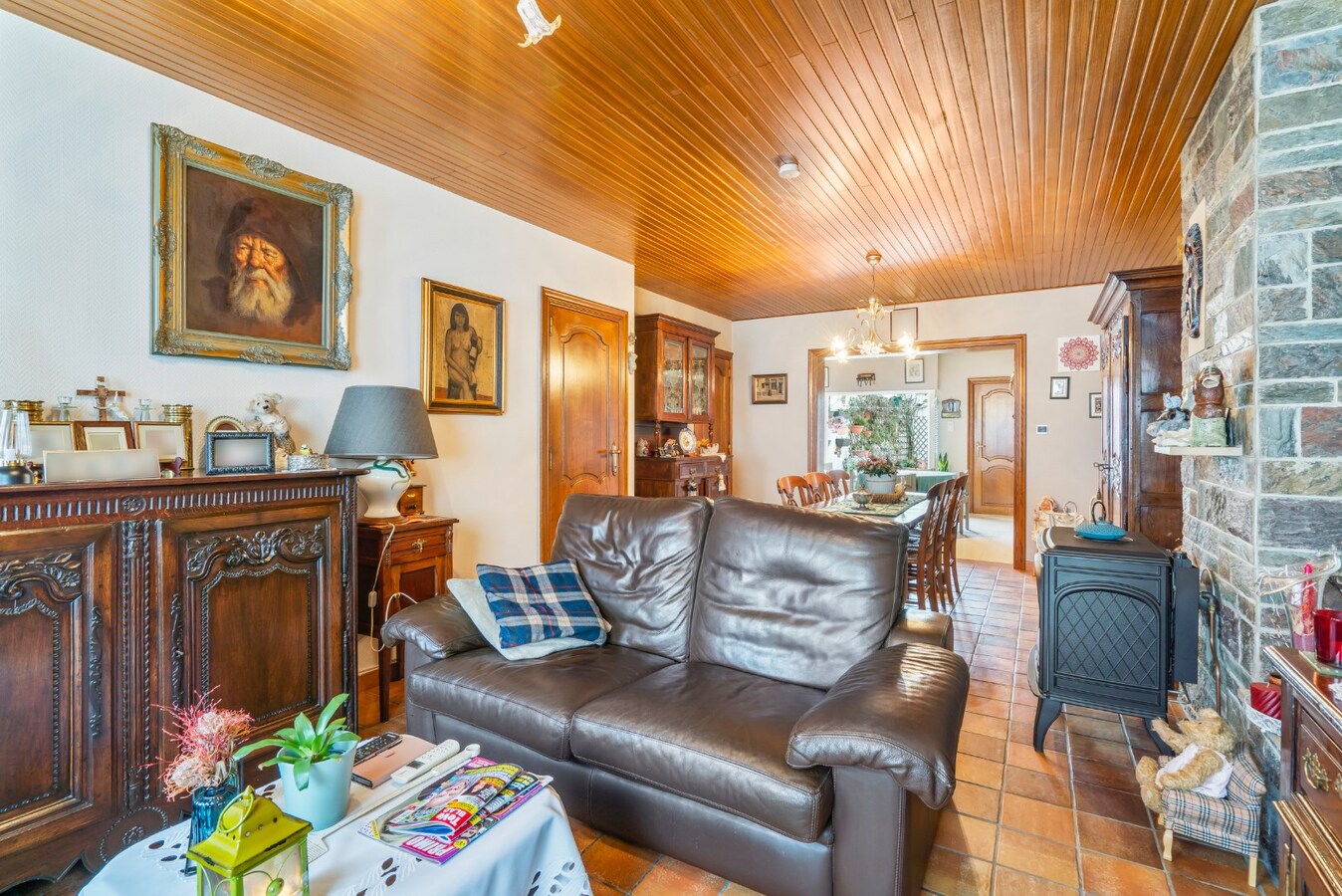 Halfopen bebouwing met terras in Christus - Koning (Stubbekwartier) 