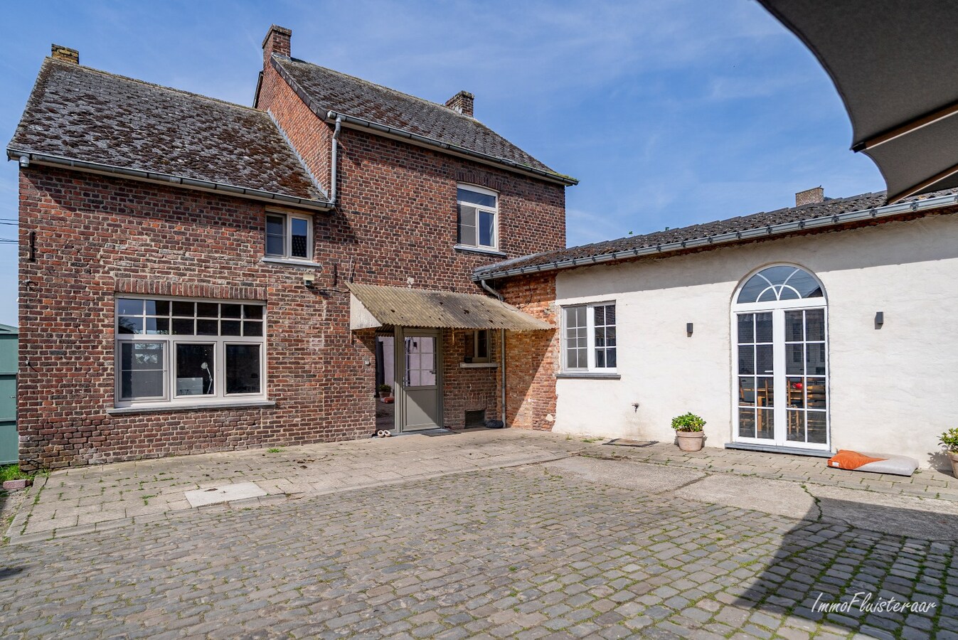 Charmante verder af te werken woning met paardenstallen en weide op ca. 1,7 ha te Geetbets 