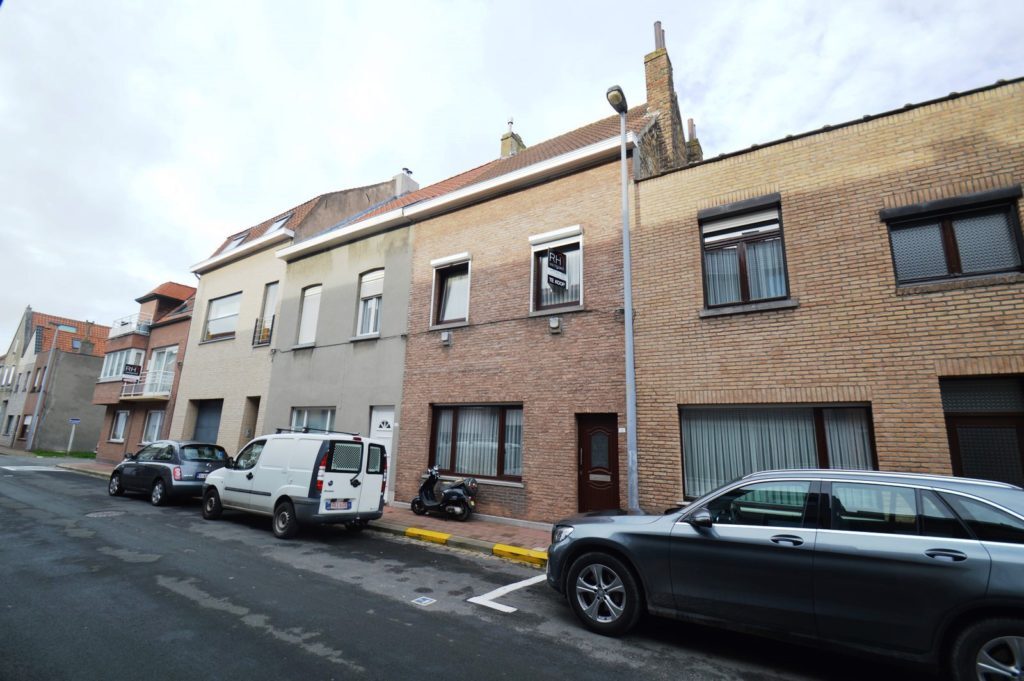 Instapklare gezinswoning vlakbij het centrum – Heist 