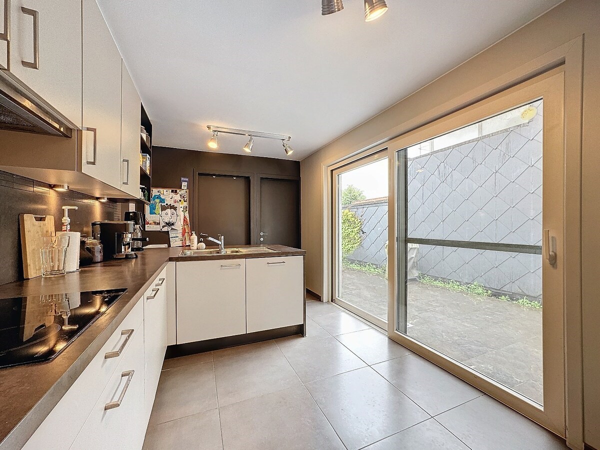 Instapklare woning met 3 kamers en leuke tuin te Zwalm 