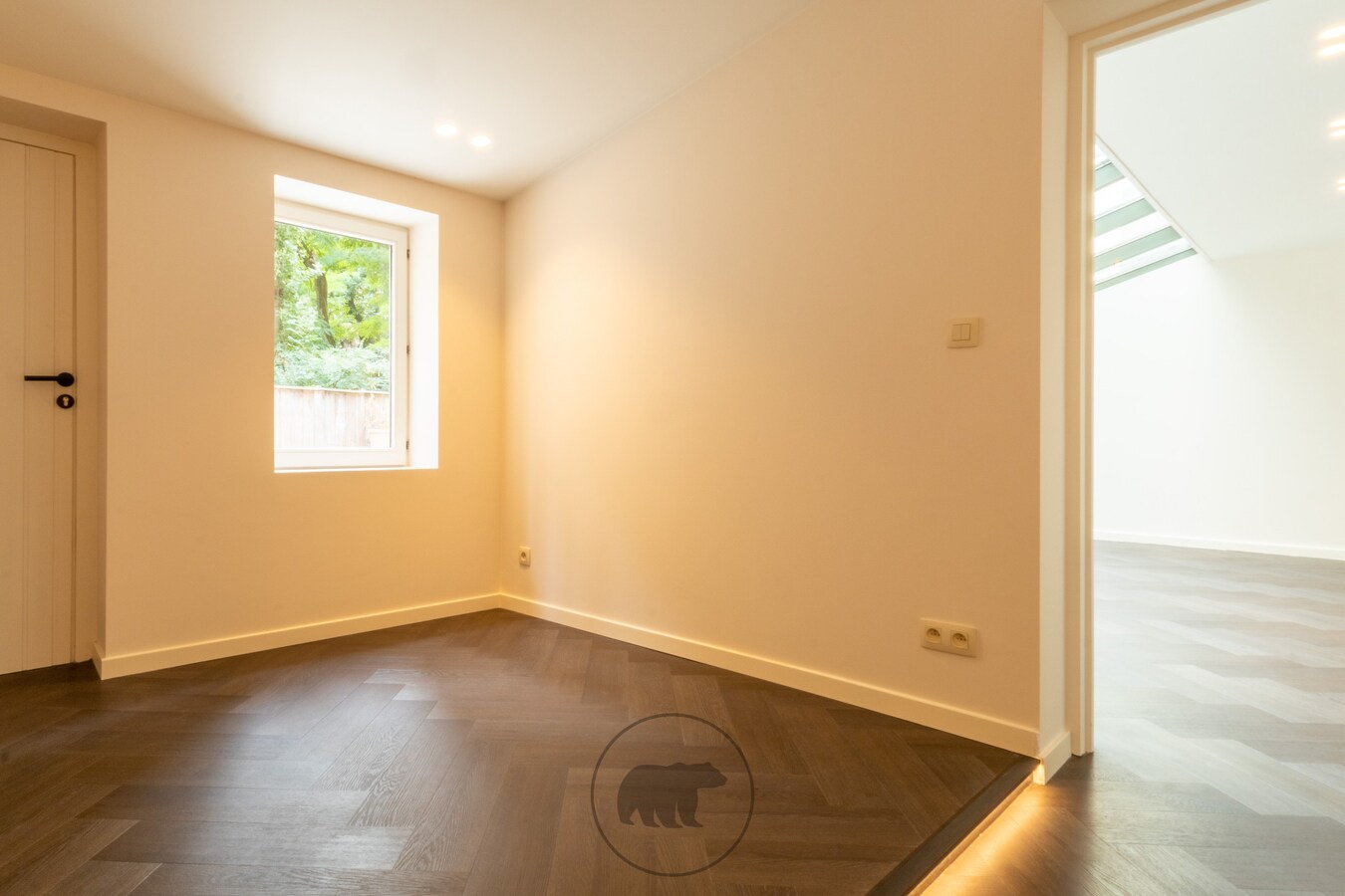 Gerenoveerd appartement aan het Groenevalleipark met ruim terras 