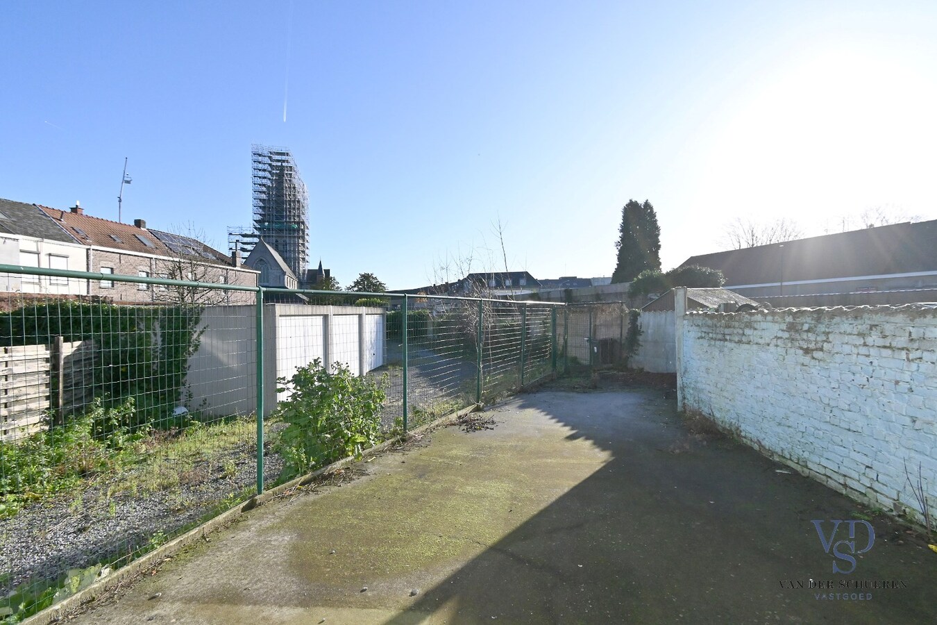 Uniek handelspand met woongedeelte in hartje Eine ! 