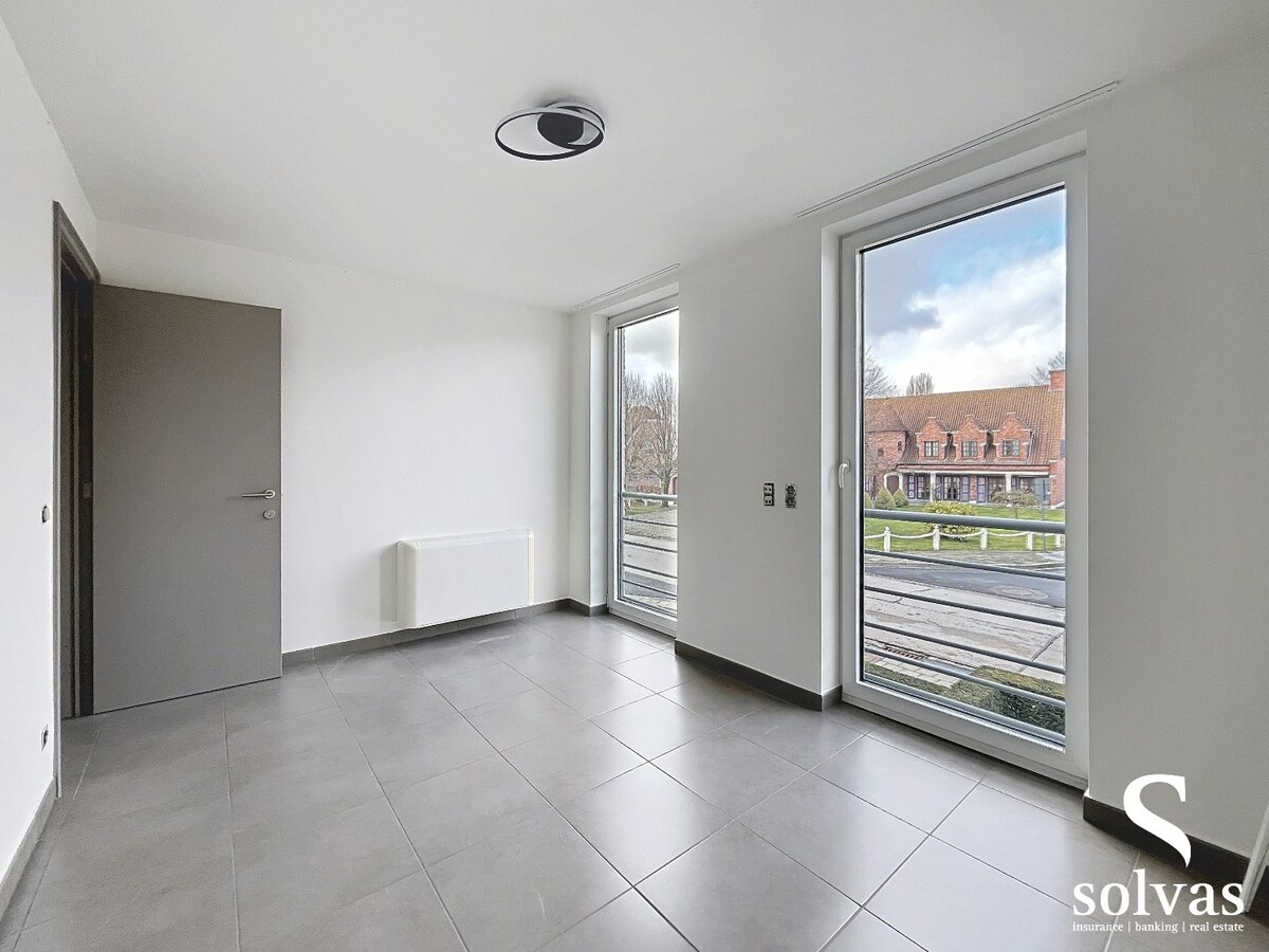 Ruim prachtig appartement met terras, garage en 2 slaapkamers &amp; dressing in Aalter - 125.00m² bewoonbare oppervlakte 