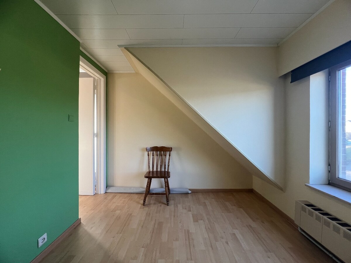 Op te knappen HOB met landelijk zicht 