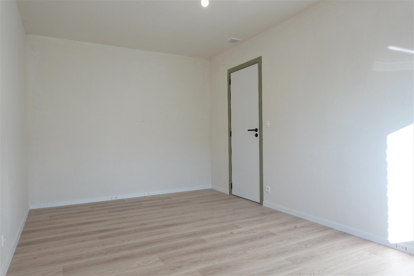 Nieuwbouwwoning nabij centrum Mariakerke 