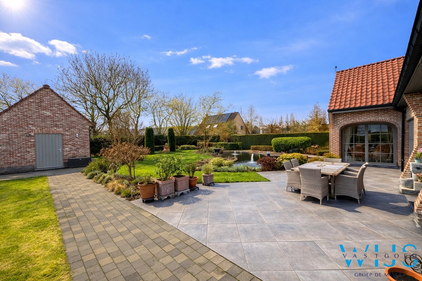 Instapklare open bebouwing met prachtige tuin op 1.220 m² in rustige woonwijk 