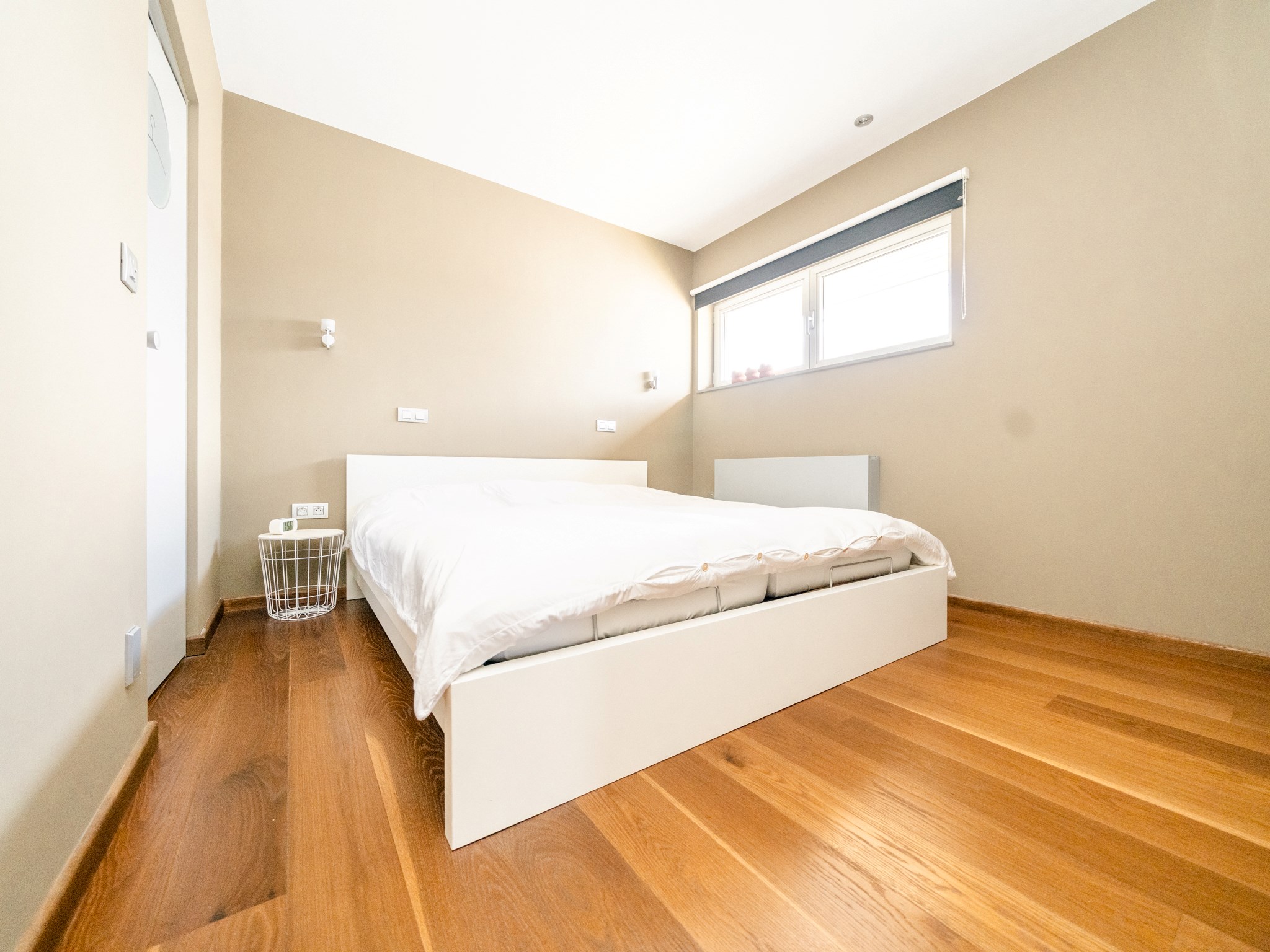 Moderne nieuwbouwvilla met zicht op groen 