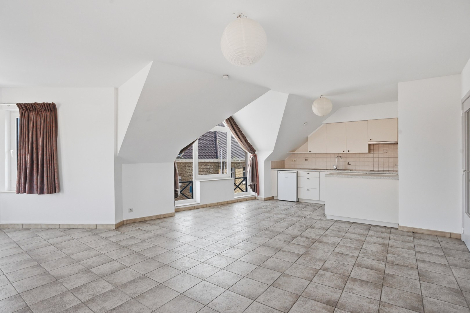 Instapklaar appartement met 2 slaapkamers te Eernegem 