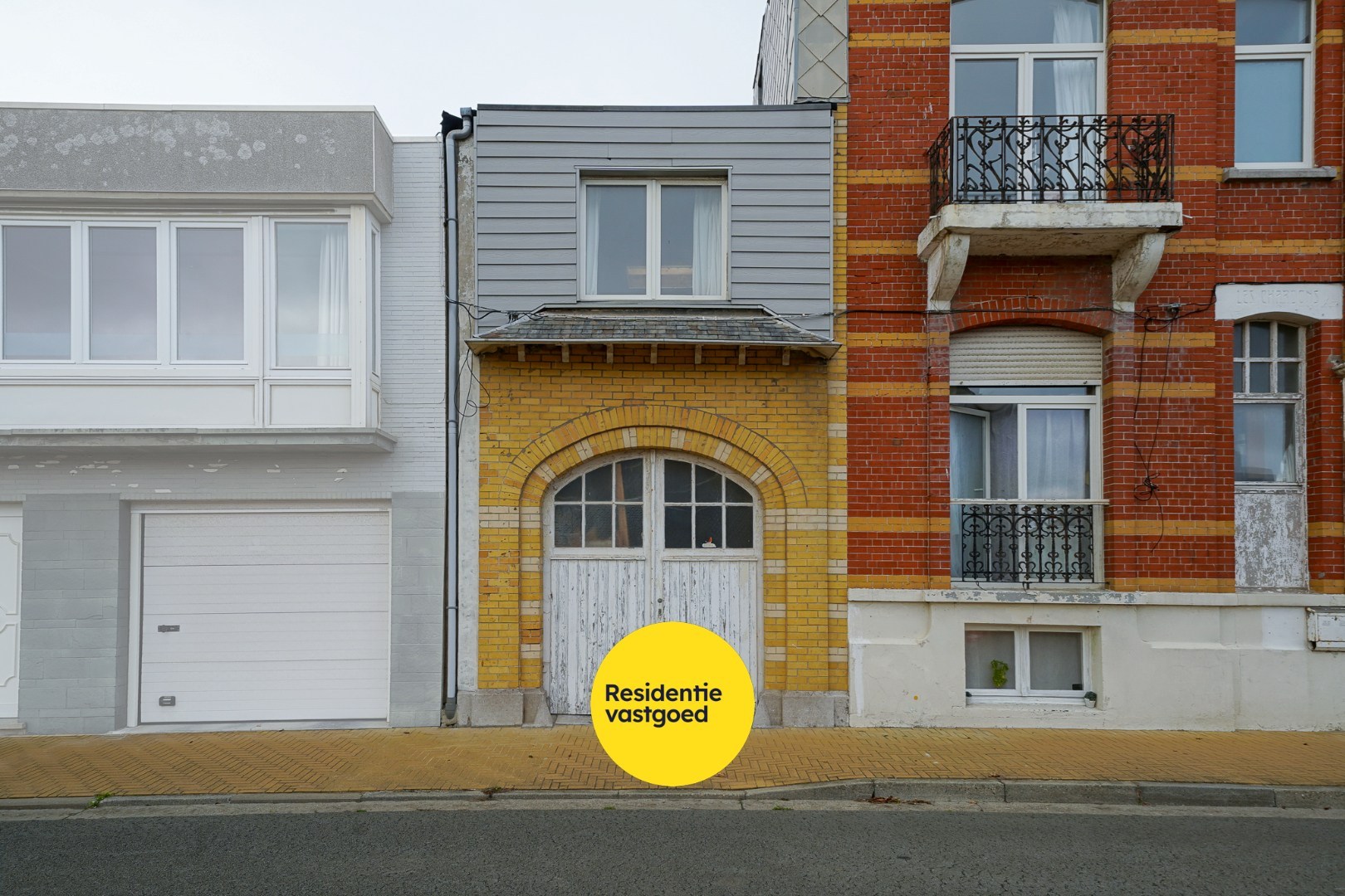 Unieke en karaktervolle hoekwoning te Raversijde 