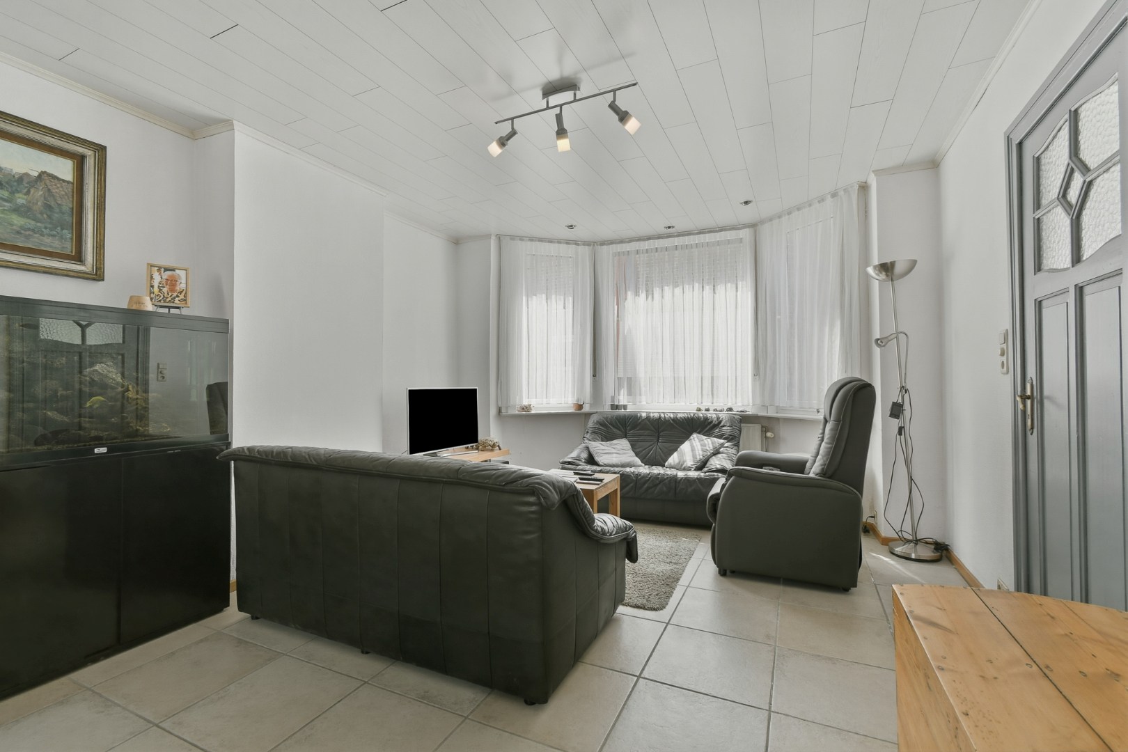 Gezellige stadswoning met 2 slaapkamers en 2 badkamers en tuin 