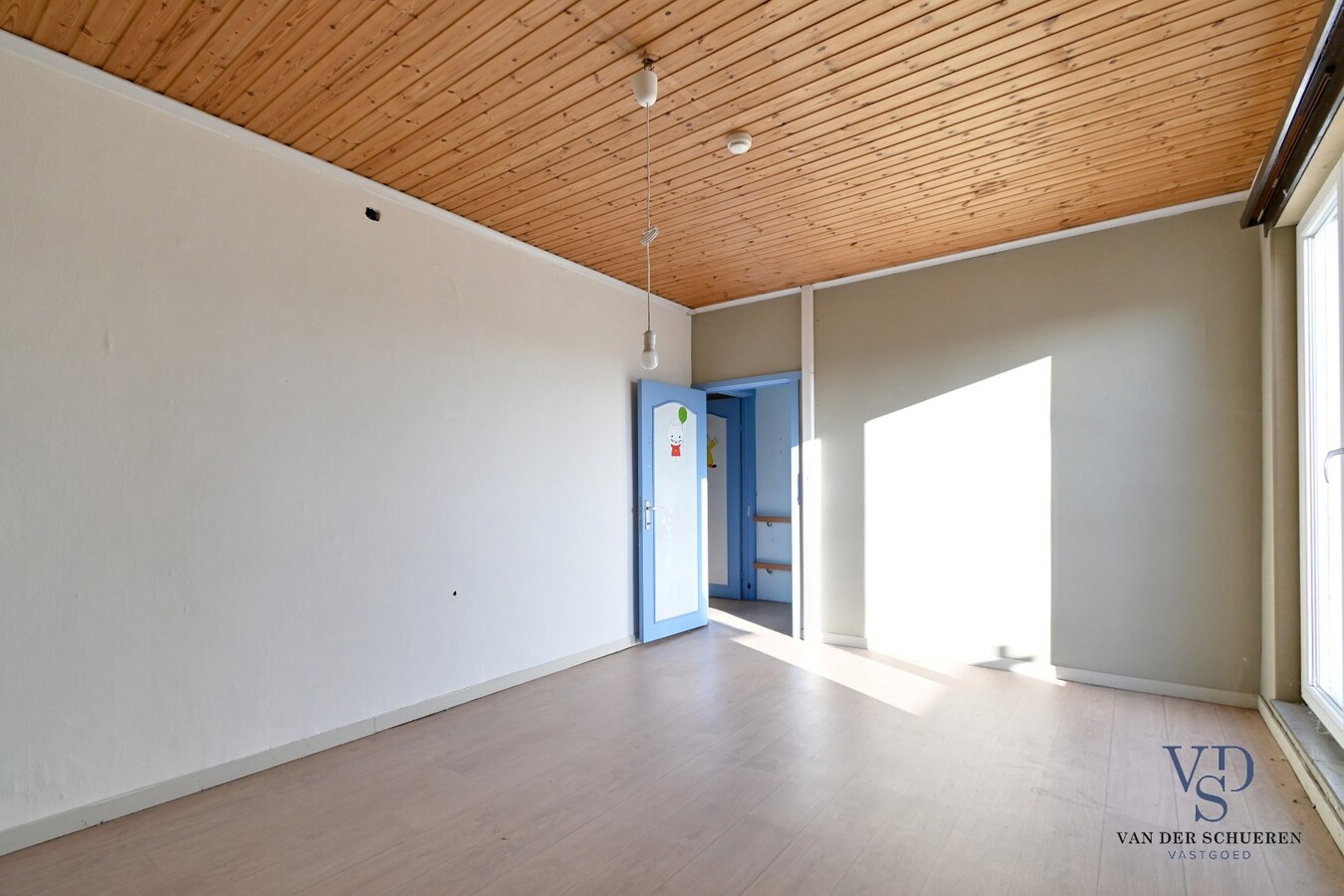 Uniek handelspand met woongedeelte in hartje Eine ! 