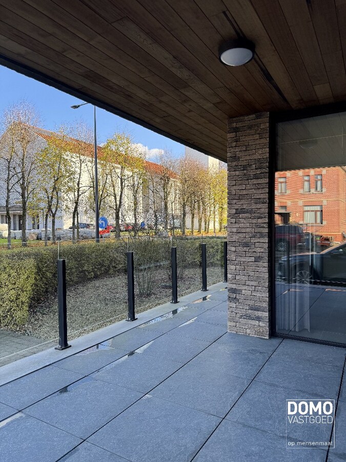 MODERN APPARTEMENT MET 2 SLAAPKAMERS IN HET CENTRUM VAN BOEKT 