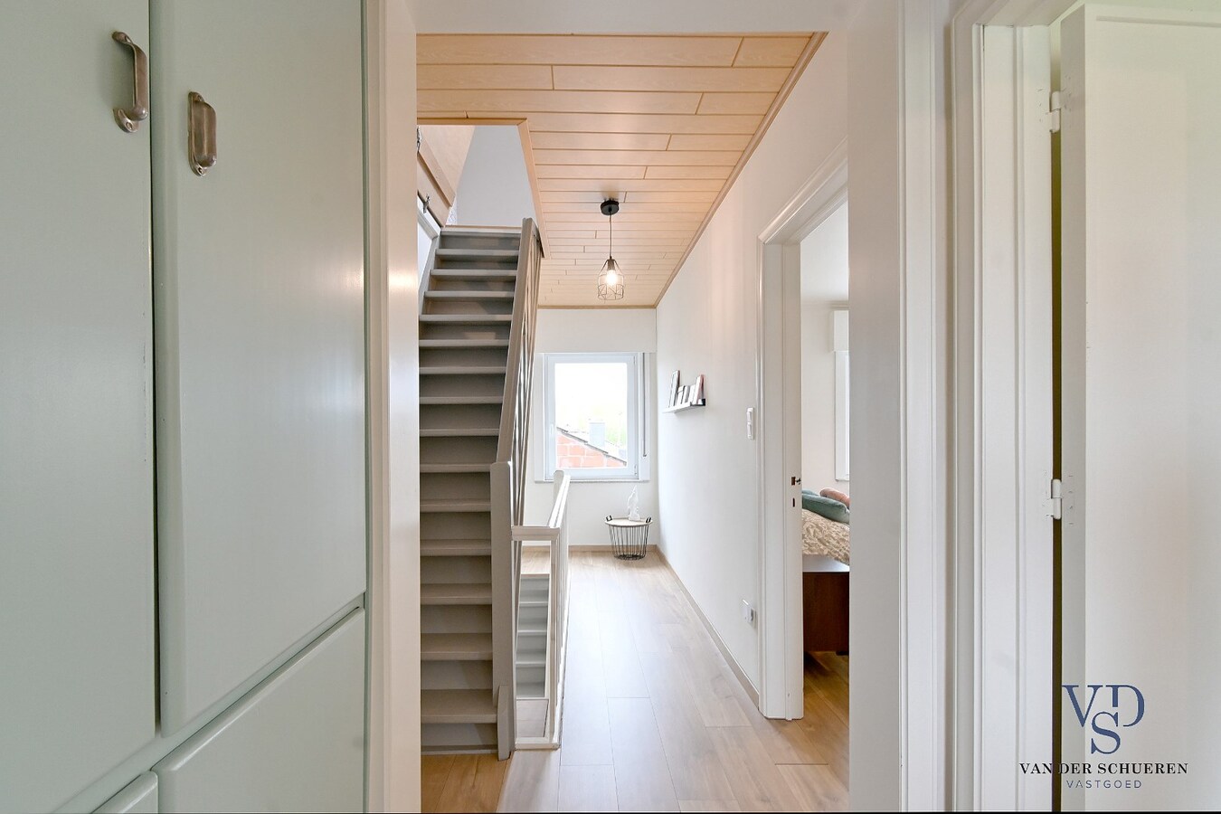 Tijdloze gezinswoning nabij de Schelde. 