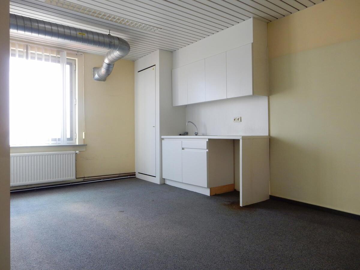 Polyvalente kantoorruimte in dorpskern 