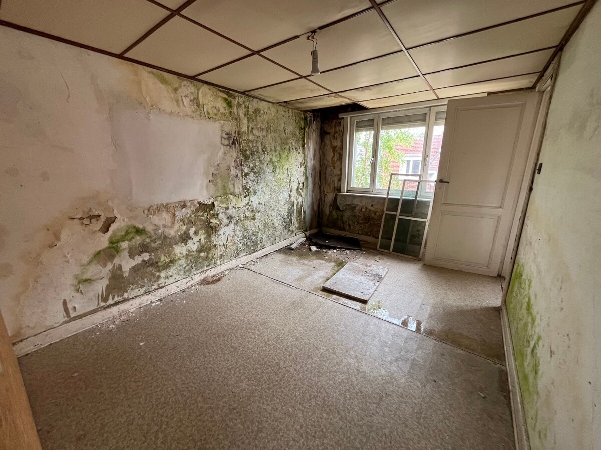 Te renoveren half open bebouwing te Gavere 