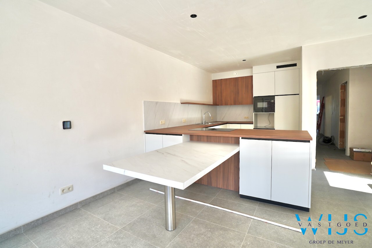 Nieuwbouw gelijkvloers appartement in hartje Ertvelde ! 